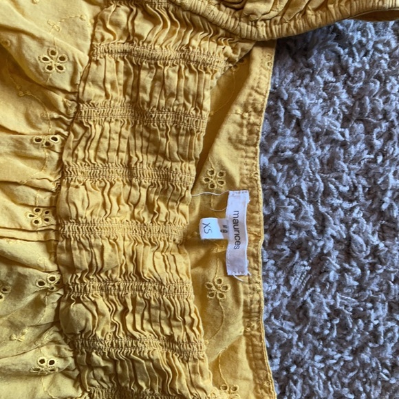 Maurices yellow tank - Picture 3 of 3
